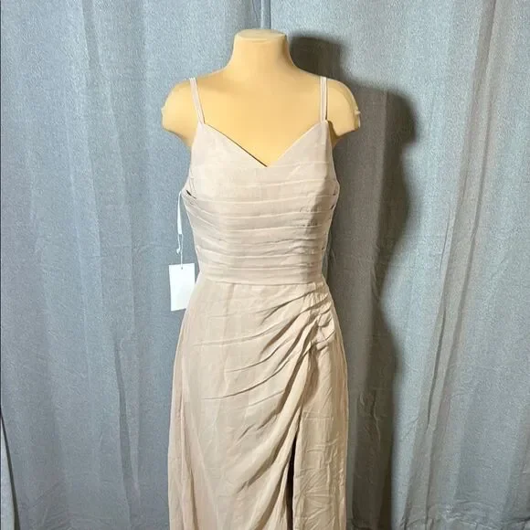 B X Z Elegant Cream Evening Gown - Picture 11 of 11